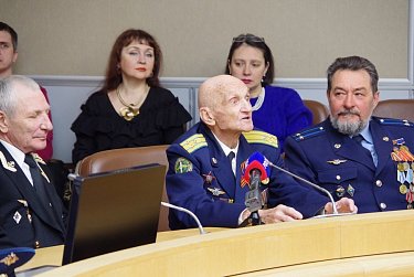 В Оренбуржье отметили 90-летие со дня рождения Юрия Гагарина